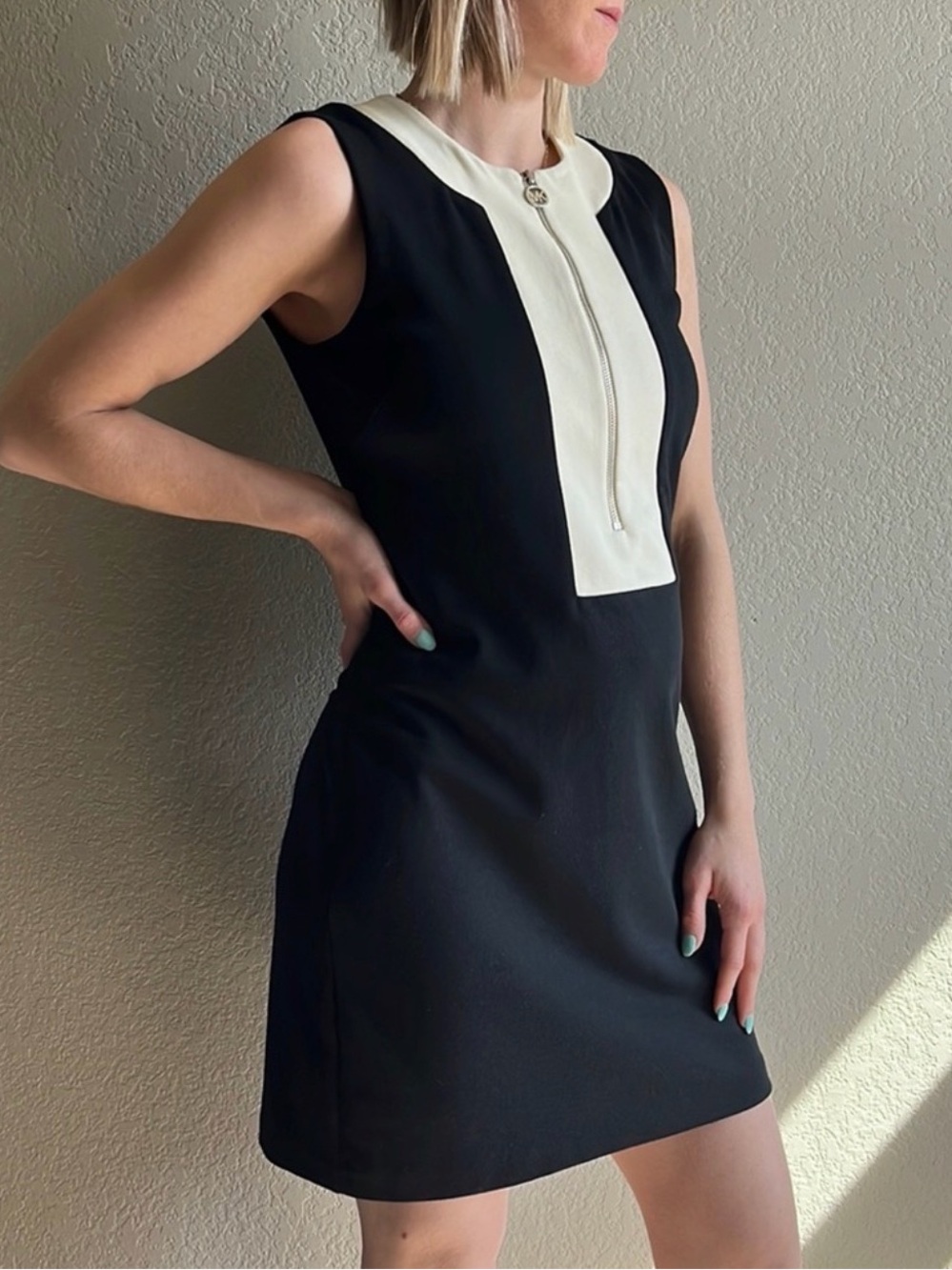 MICHAEL Michael Kors Black and Cream Sleeveless Mini Dress